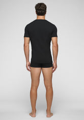 T-Shirt con Scollo a V in Cotone Elasticizzato In Action - Nero - Nero | Cagi